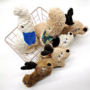 Namenloses Nähgetier Stofftier Hund