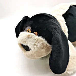 Namenloses Nähgetier Stofftier Hund